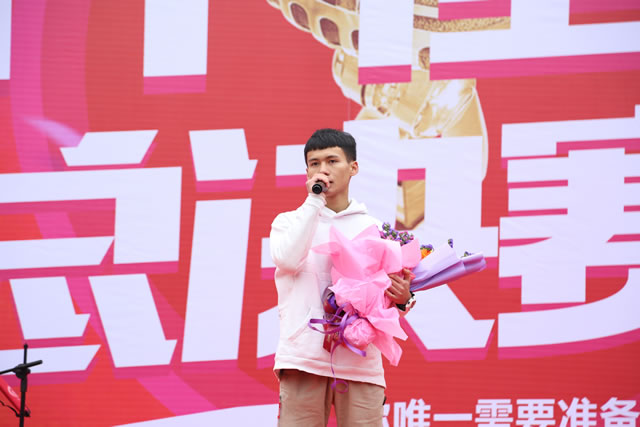 У԰ʮ�Ѹ����ܾ���Բ����Ļ